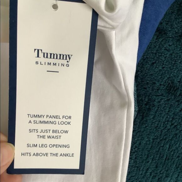 Charter Club Cropped Pants - Picture 6 of 7